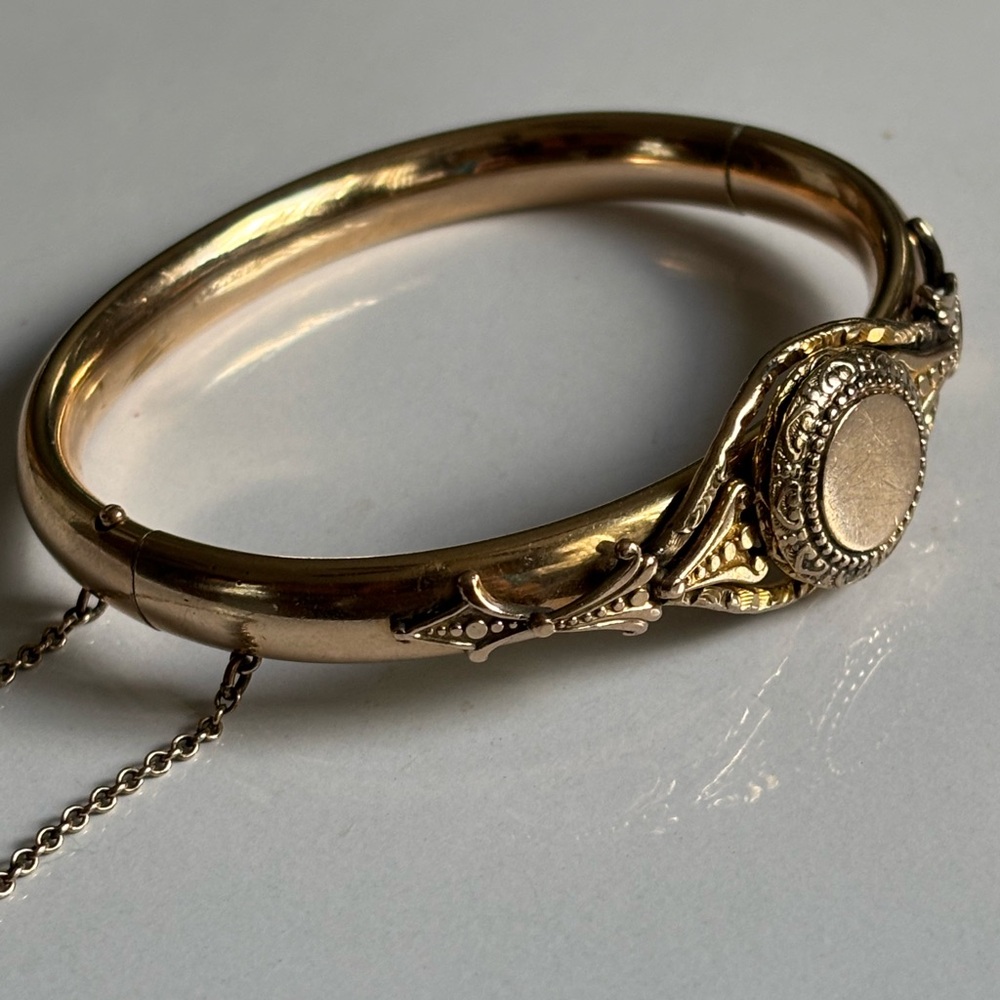 Unique Vintage Austin&Stones Gold filled- plated Hinged Bangle Bracelet  1907ss